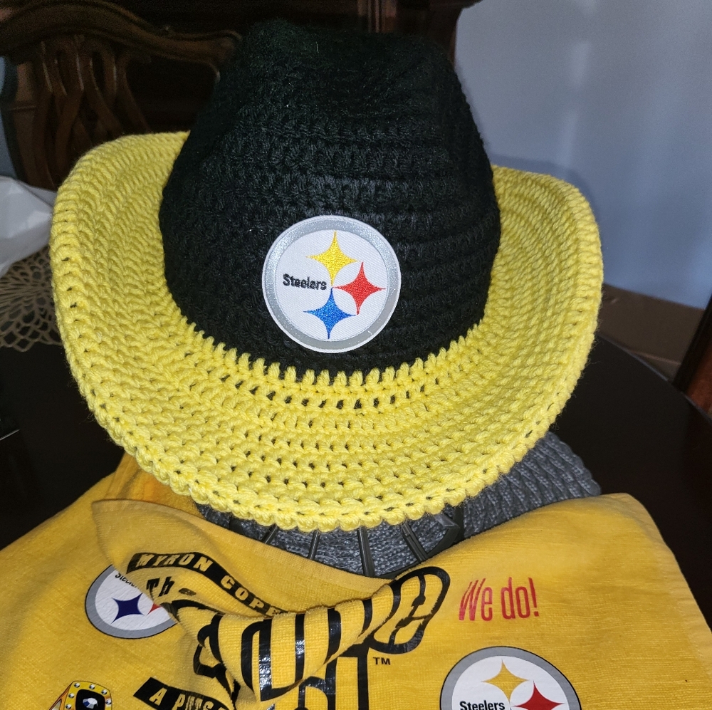 Steelers Black and Yellow Crochet Hat